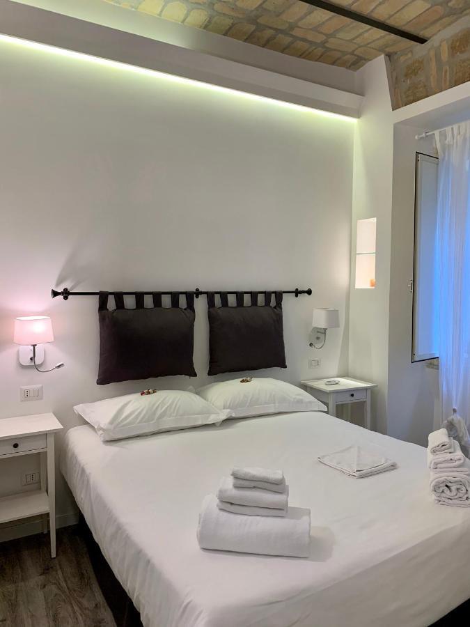 Luxury Rooms Near Colosseum Rom Eksteriør billede