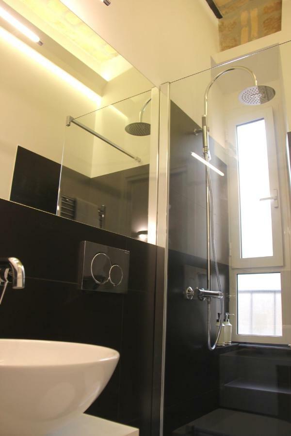 Luxury Rooms Near Colosseum Rom Eksteriør billede